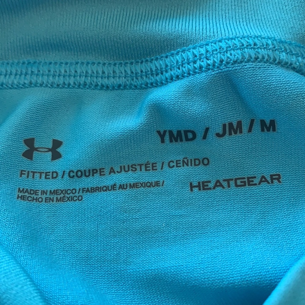Under Armour Rash Guard - Picture 6 of 6